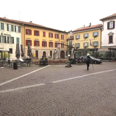 فندق مبيت وإفطار Antico Chiostro كومو